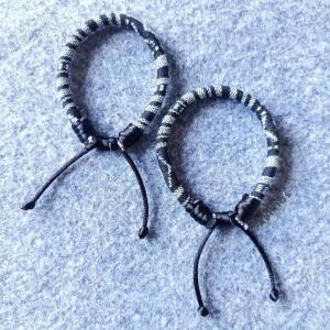 Gelang tangan etnik corak hitam putih 1line simpel utk semua usia gl126 good bracelet - Rp 8.000